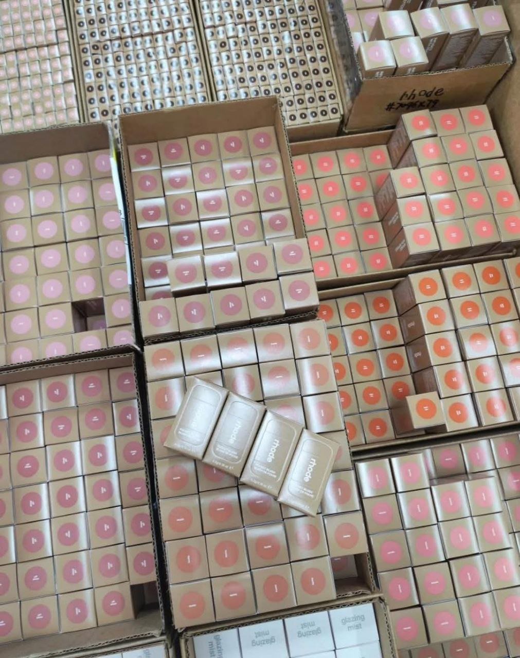 π RHODE COSMETICS PALLET VIRAL BEAUTY BESTSELLERS - Image 7