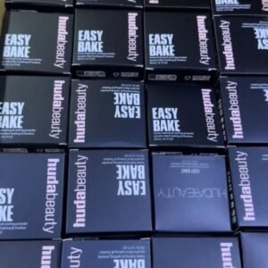 Huda Beauty Easy Bake Loose Baking & Setting Powder